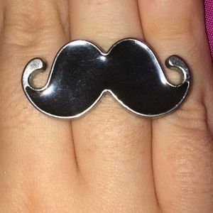 Mustache ring black